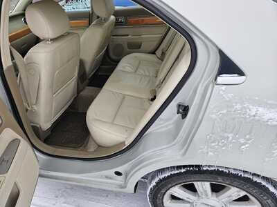 2007 Lincoln MKZ, $4999. Photo 3