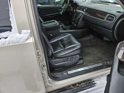 2007 GMC Yukon, $4999. Photo 5