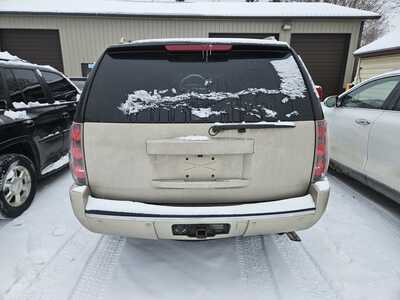 2007 GMC Yukon, $4999. Photo 8
