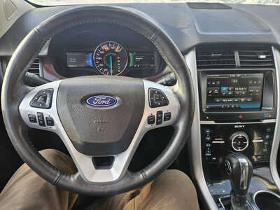 2014 Ford Edge, $7999. Photo 5