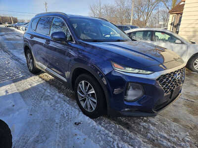 2020 Hyundai Santa Fe, $6999. Photo 1