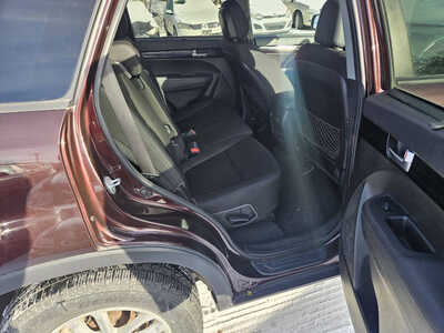 2015 Kia Sorento, $5999. Photo 2