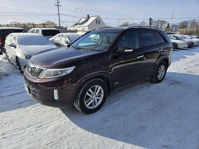 2015 Kia Sorento, $5999. Photo 9