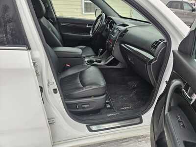 2012 Kia Sorento, $6999. Photo 4