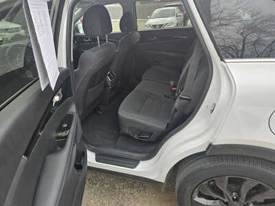 2020 Kia Sorento, $10999. Photo 5