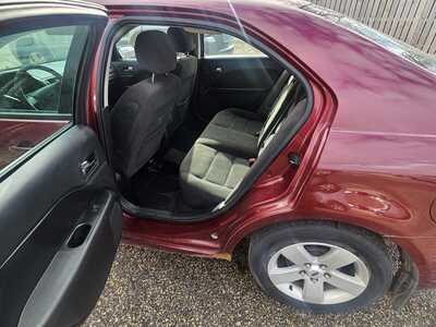 2007 Ford Fusion, $2999. Photo 6