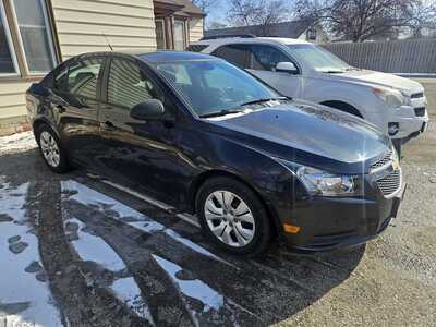 2014 Chevrolet Cruze, $5999. Photo 4