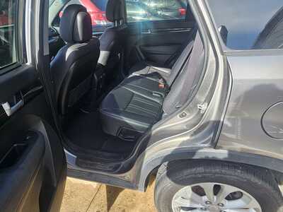 2015 Kia Sorento, $6999. Photo 6