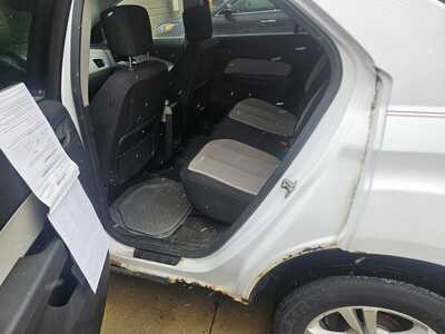 2010 Chevrolet Equinox, $3999. Photo 3