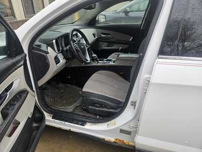 2010 Chevrolet Equinox, $3999. Photo 5