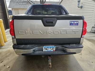 2005 Chevrolet Avalanche, $4999. Photo 3