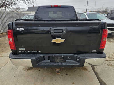 2011 Chevrolet 1500 Crew Cab, $6999. Photo 8