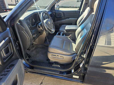 2009 Honda Ridgeline, $8999. Photo 5