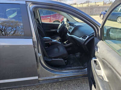 2012 Dodge Journey, $3999. Photo 5