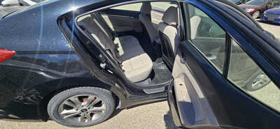 2017 Hyundai Elantra, $5999. Photo 3
