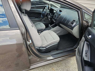 2014 Kia Forte, $3999. Photo 3