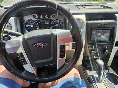 2011 Ford F150 Crew Cab, $11999. Photo 4