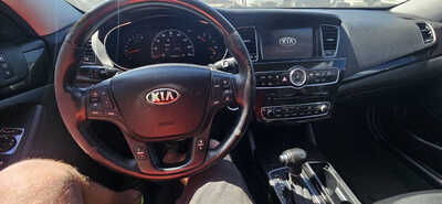 2014 Kia Cadenza, $5999. Photo 6