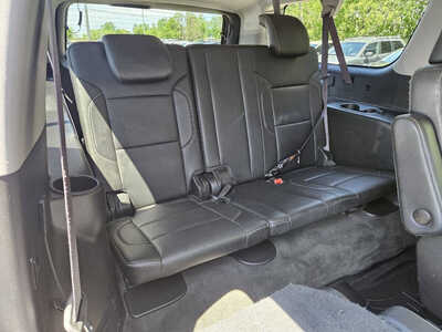 2015 Chevrolet Suburban, $16999. Photo 4