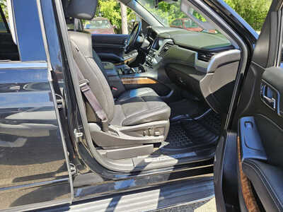 2015 Chevrolet Suburban, $16999. Photo 6