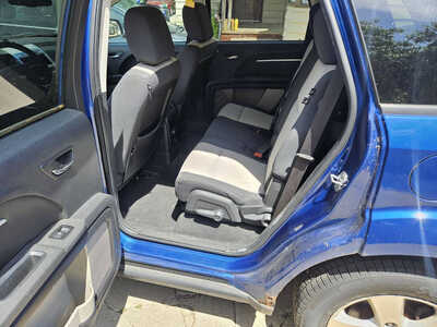 2009 Dodge Journey, $2999. Photo 3