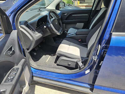 2009 Dodge Journey, $2999. Photo 4