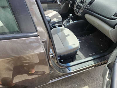 2013 Kia Forte, $2999. Photo 2