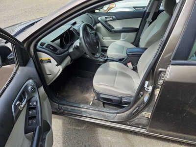 2013 Kia Forte, $2999. Photo 7