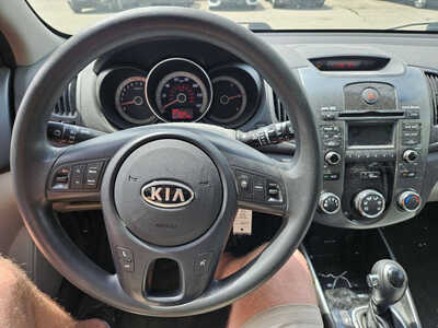 2013 Kia Forte, $2999. Photo 8