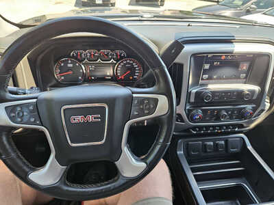 2015 GMC 1500 Crew Cab, $18999. Photo 2