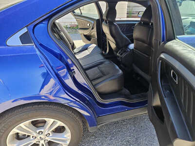 2013 Ford Taurus, $3999. Photo 7
