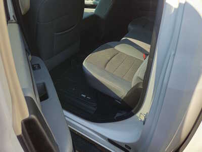 2013 RAM 1500 Crew Cab, $7999. Photo 4