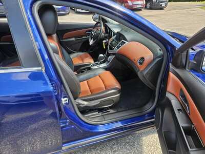 2015 Chevrolet Cruze, $1999. Photo 2