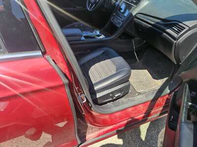 2018 Ford Fusion, $10999. Photo 6