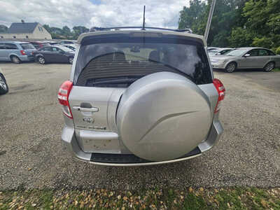 2010 Toyota RAV4, $9999. Photo 4