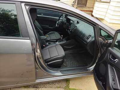 2015 Kia Forte, $2999. Photo 5