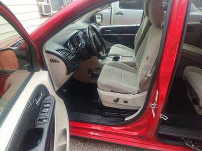 2013 Dodge Caravan, Grand, $4999. Photo 2