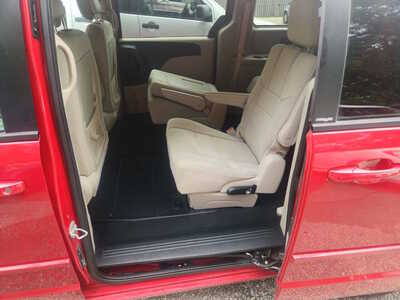 2013 Dodge Caravan, Grand, $4999. Photo 3
