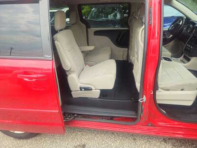 2013 Dodge Caravan, Grand, $4999. Photo 6