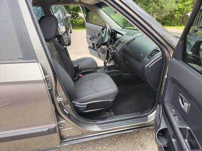 2010 Kia Soul, $3999. Photo 6