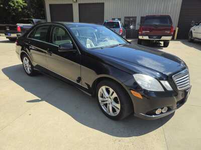 2010 Mercedes-Benz E-Class, $9999. Photo 7