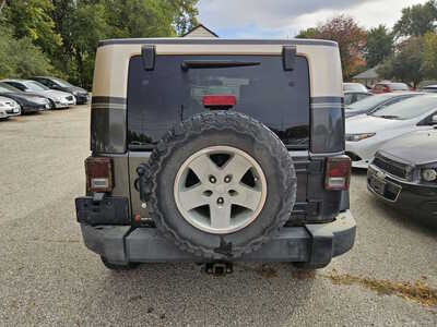 2009 Jeep Wrangler Unlimited, $4999. Photo 7