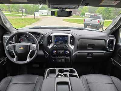 2022 Chevrolet 2500 Crew Cab, $50900. Photo 10
