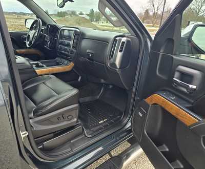 2017 Chevrolet 1500 Ext Cab, $31495. Photo 9