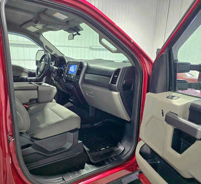 2020 Ford F350 Reg Cab, $39995. Photo 8