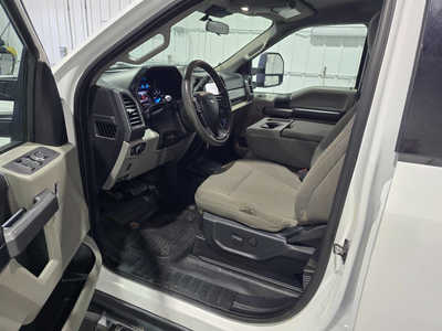 2020 Ford F350 Crew Cab, $36595. Photo 7