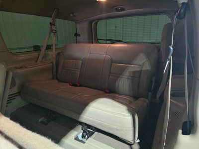 2001 Ford Excursion, $25995. Photo 9