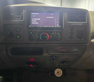 2001 Ford Excursion, $25995. Photo 11