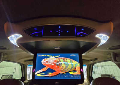 2001 Ford Excursion, $25995. Photo 12