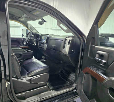 2018 GMC 3500 Reg Cab, $34995. Photo 8